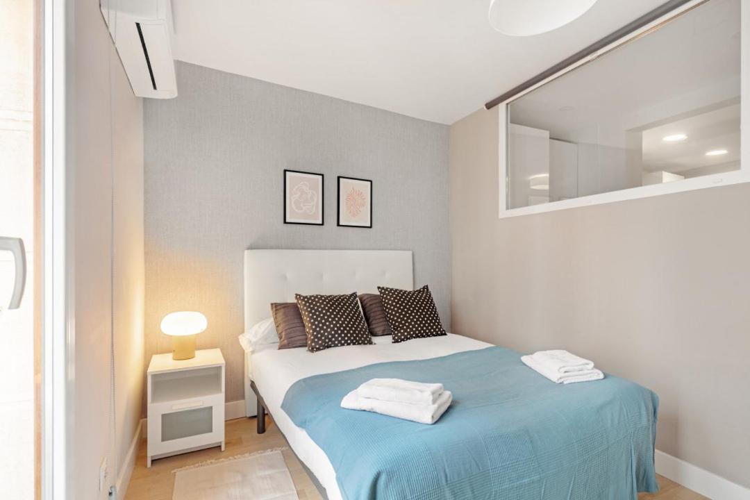 2 Bedrooms 1 Bathroom Furnished - Las Letras - Bright - Mintystay Madrid Kültér fotó
